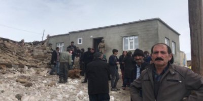 İran'da 5,9'luk deprem, Van'da yıkım: 9 ölü