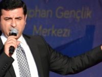 Demirtaş'a Türkiye Cumhuriyeti'ni alanen aşağılamak suçundan dava açıldı